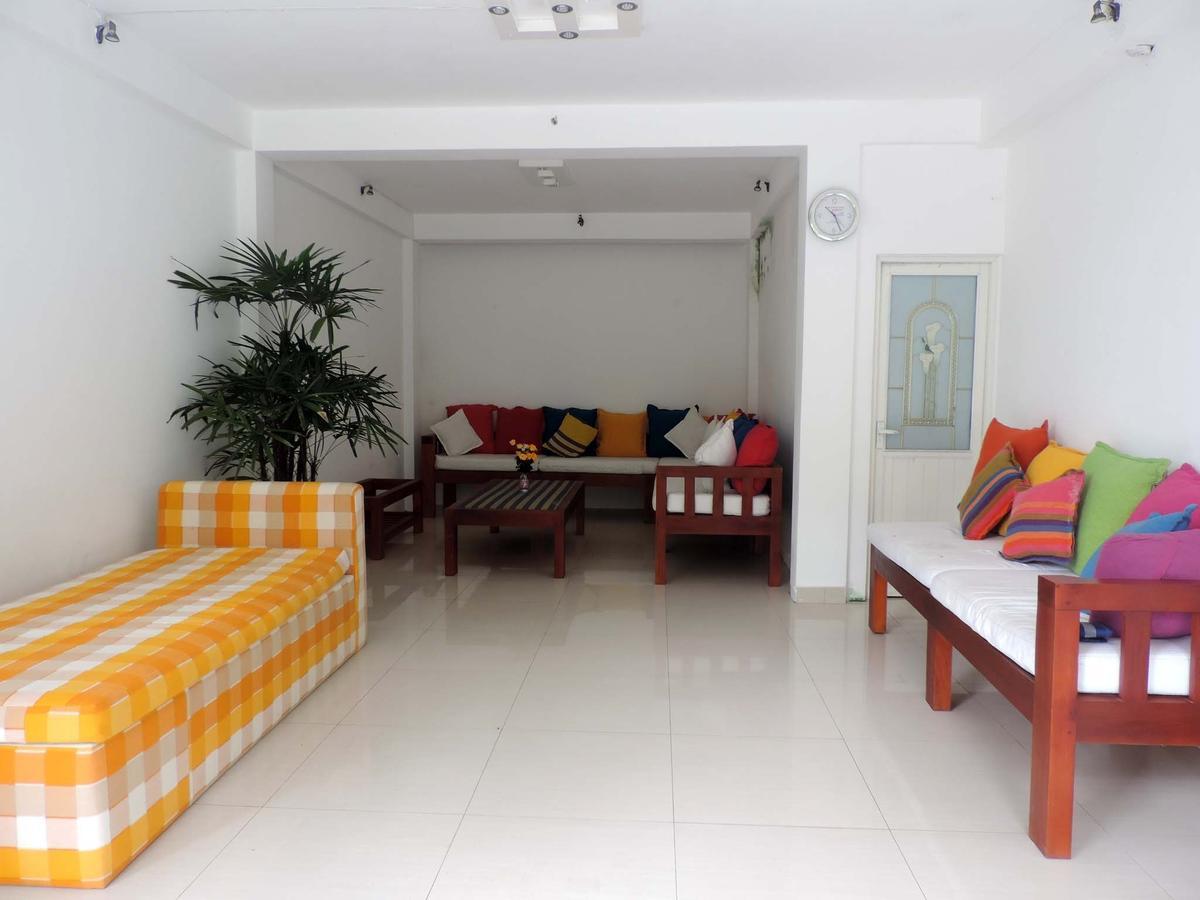 Primrose Guest House Unawatuna Exteriör bild