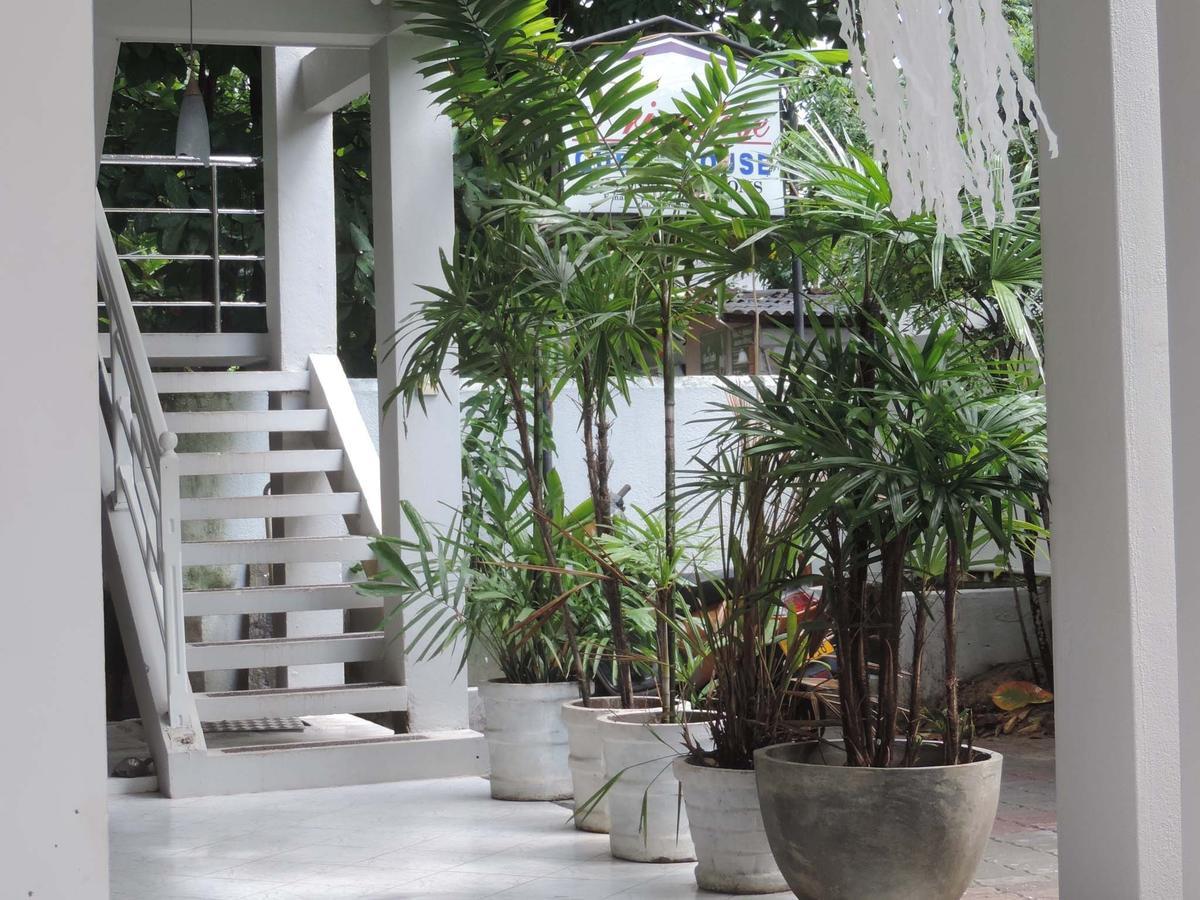 Primrose Guest House Unawatuna Exteriör bild
