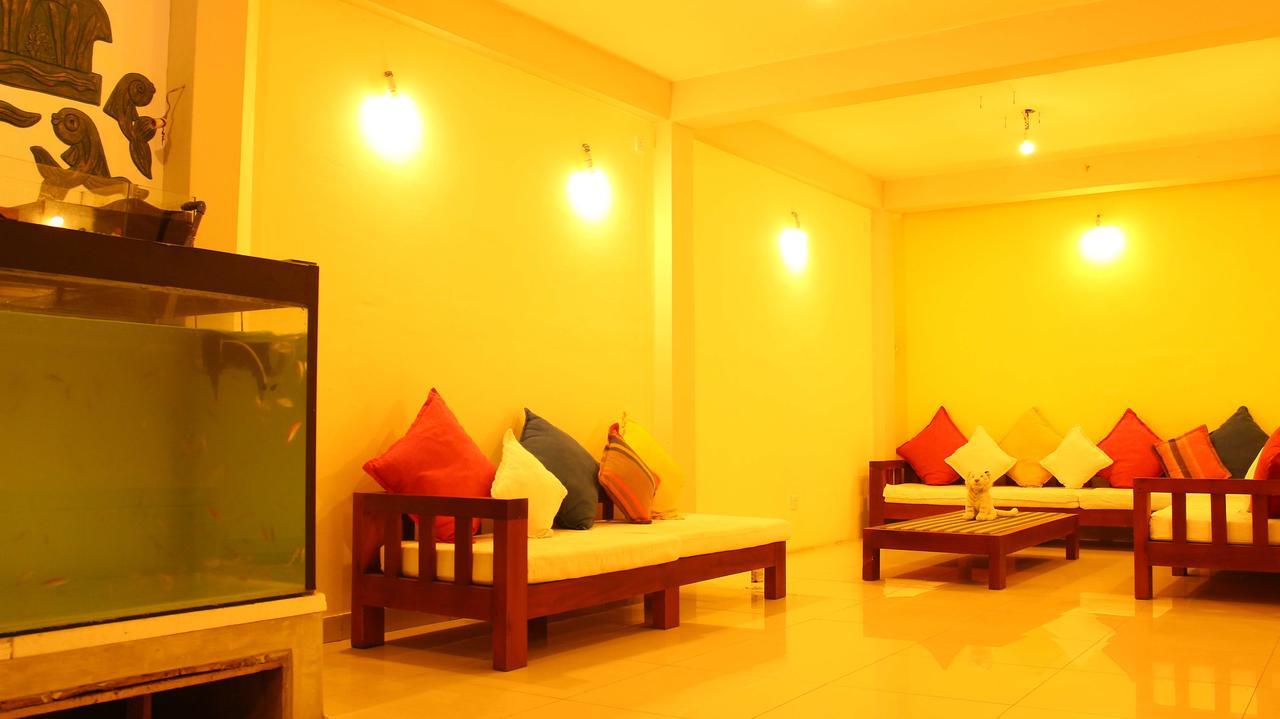 Primrose Guest House Unawatuna Exteriör bild