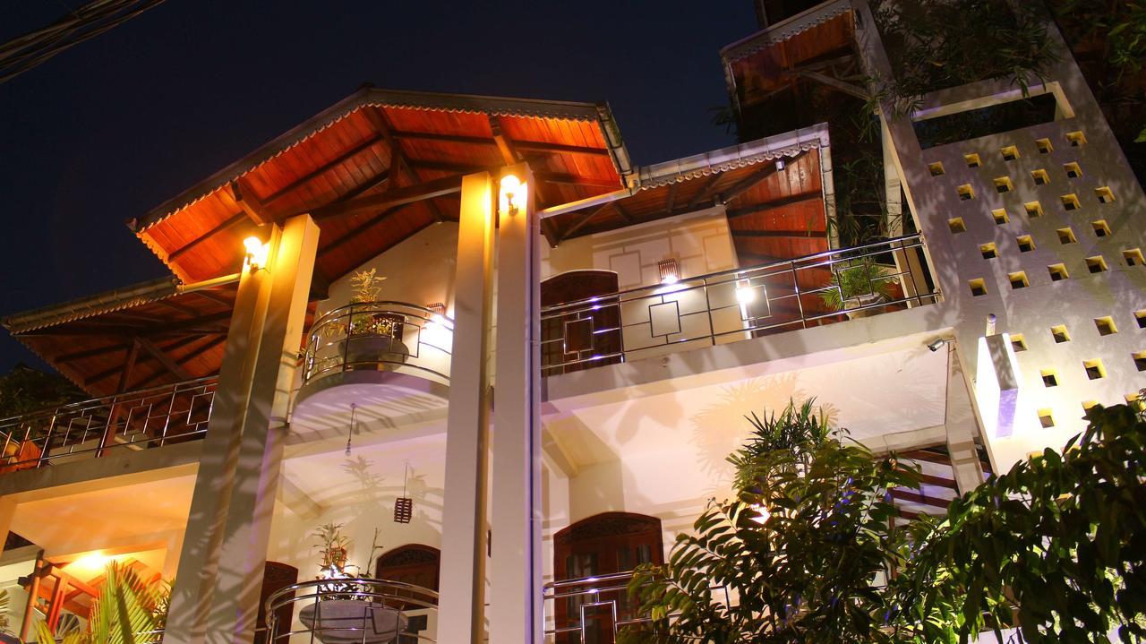 Primrose Guest House Unawatuna Exteriör bild
